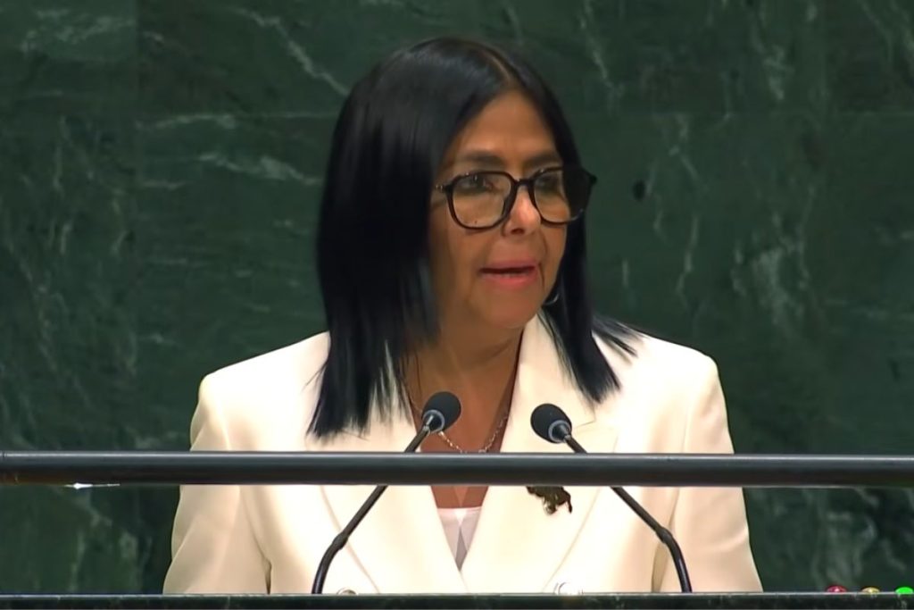 Delcy é tão ilegítima quanto Maduro, diz chanceler do Uruguai à Folha