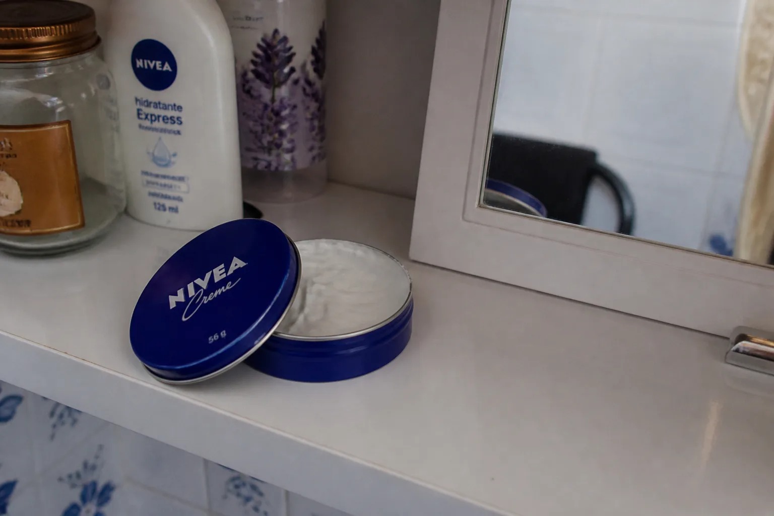 Creme Nivea pote azul