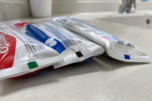 quadradinho na pasta de dente