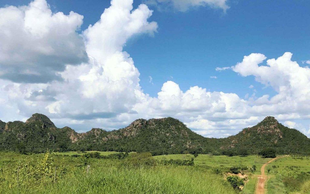 cratera gigante em Goiás