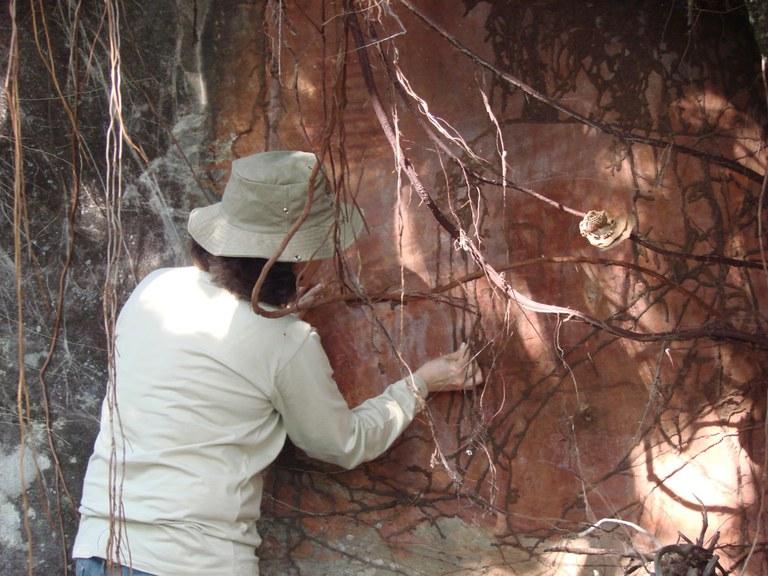esqueleto humano de mais de 11 mil anos