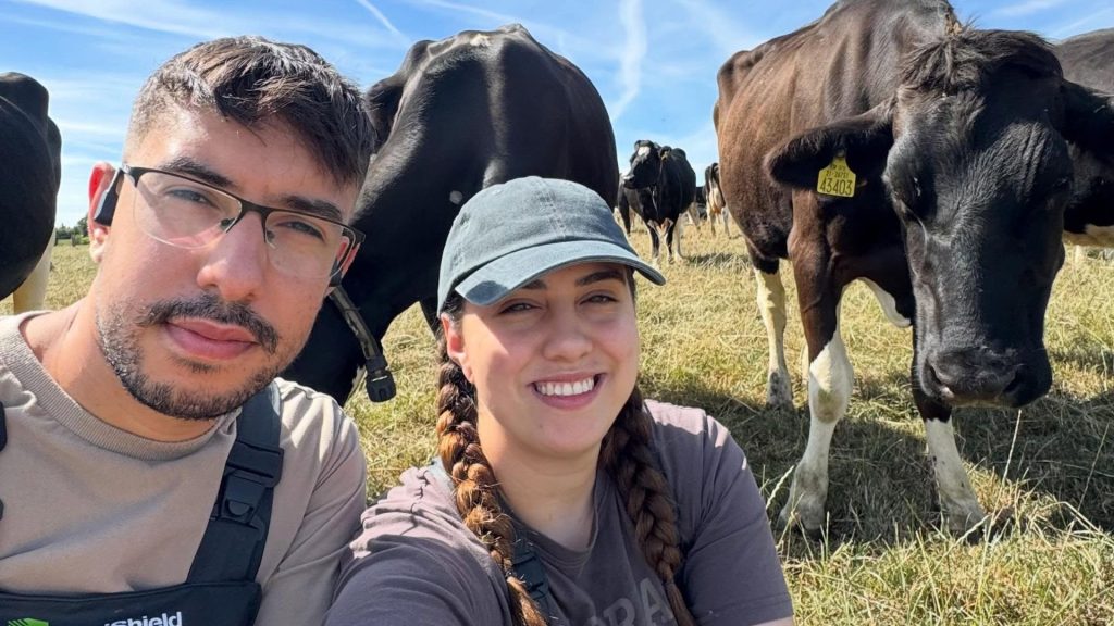 Casal, Maik e Julia decidiram recomeçar a vida em uma fazenda na Irlanda.