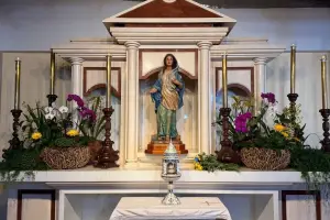 Goiânia recebe imagem de Nossa Senhora de Nazaré e relíquia sagrada da Gruta da Anunciação