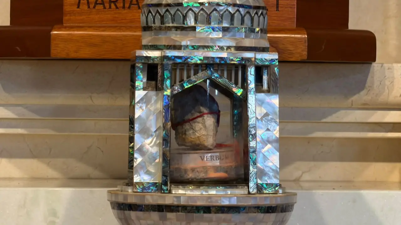 Relíquia da Gruta da Anunciação que ficará exposta ao público. (Foto: Santuário Basílica Sagrada Família)