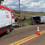 Colisão provocou o capotamento dos dois veículos. (Foto: Reprodução)