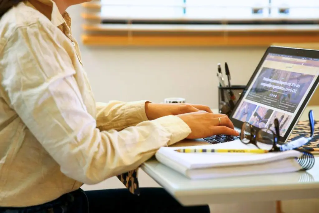 trabalhadores em homeoffice