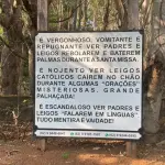 "A Igreja Católica está cheia de burros": placas polêmicas em Anápolis voltam a chamar atenção