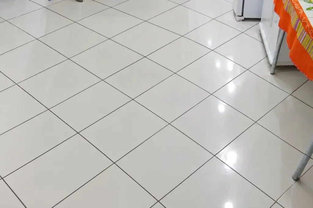 chão brilhando