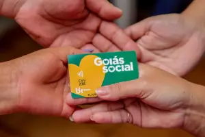 Cartão do benefício Mães de Goiás