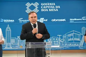 Mabel anuncia recurso para manter desconto de 75% na taxa do lixo e isenção para quase 100 mil famílias em Goiânia