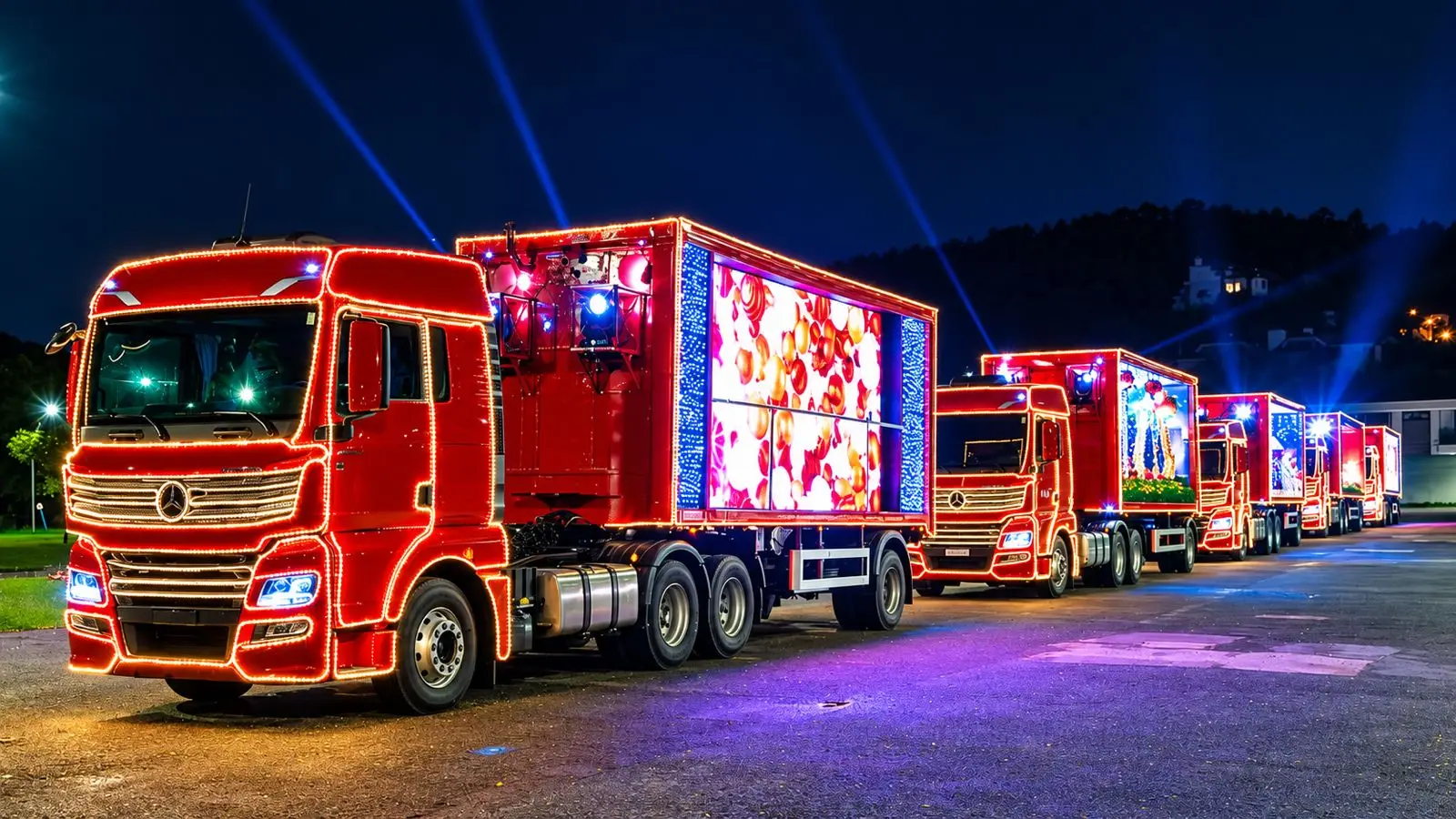 Caravana Iluminada de Natal da Coca-Cola terá programação entre novembro e dezembro, com caminhões decorados percorrendo cidades da região. (Foto: Divulgação)