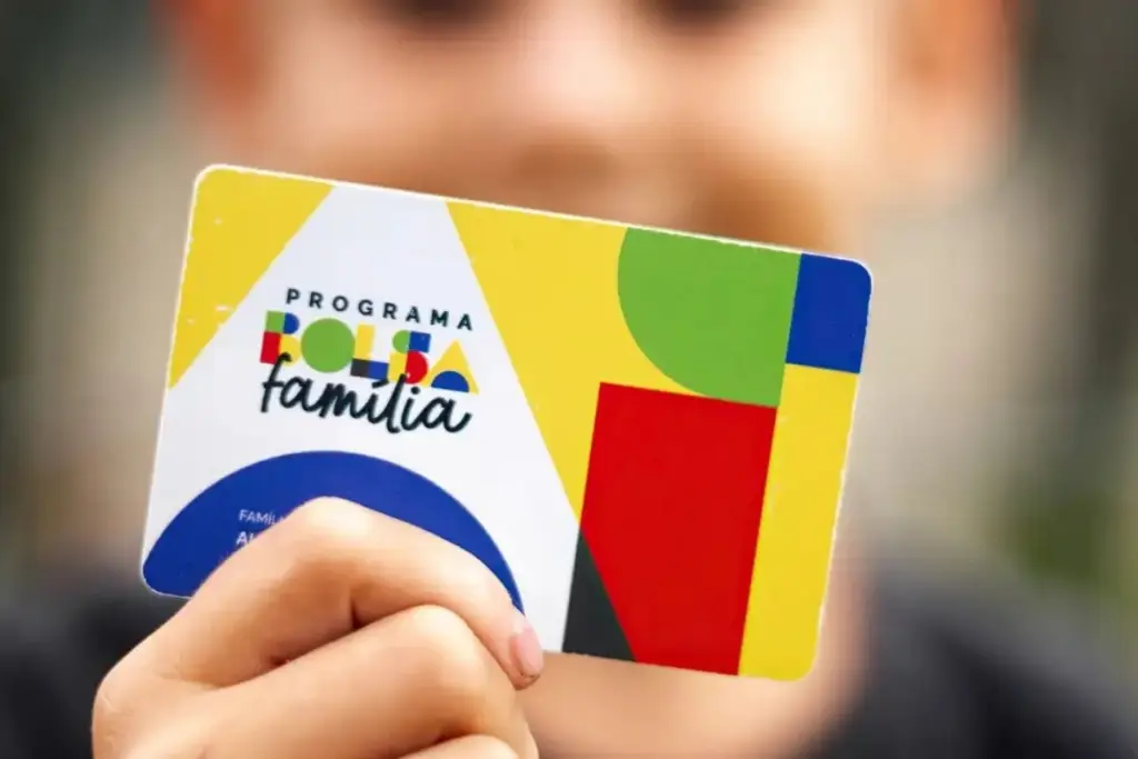Bolsa Família tem reajuste de 15% e novo valor começa a ser pago nesta segunda (16) em Goiás; veja calendário