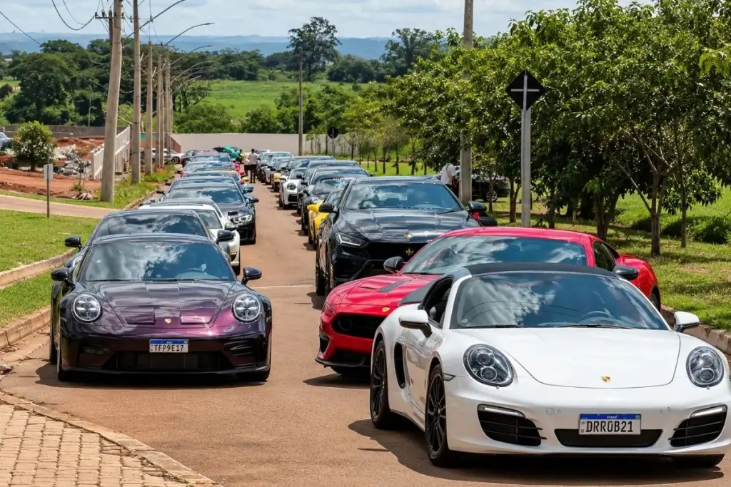 Veja para onde estavam indo os mais de 150 supercarros que chamaram atenção ao desfilar por Goiânia