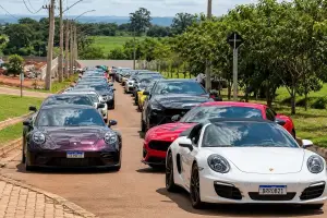 Veja para onde estavam indo os mais de 150 supercarros que chamaram atenção ao desfilar por Goiânia