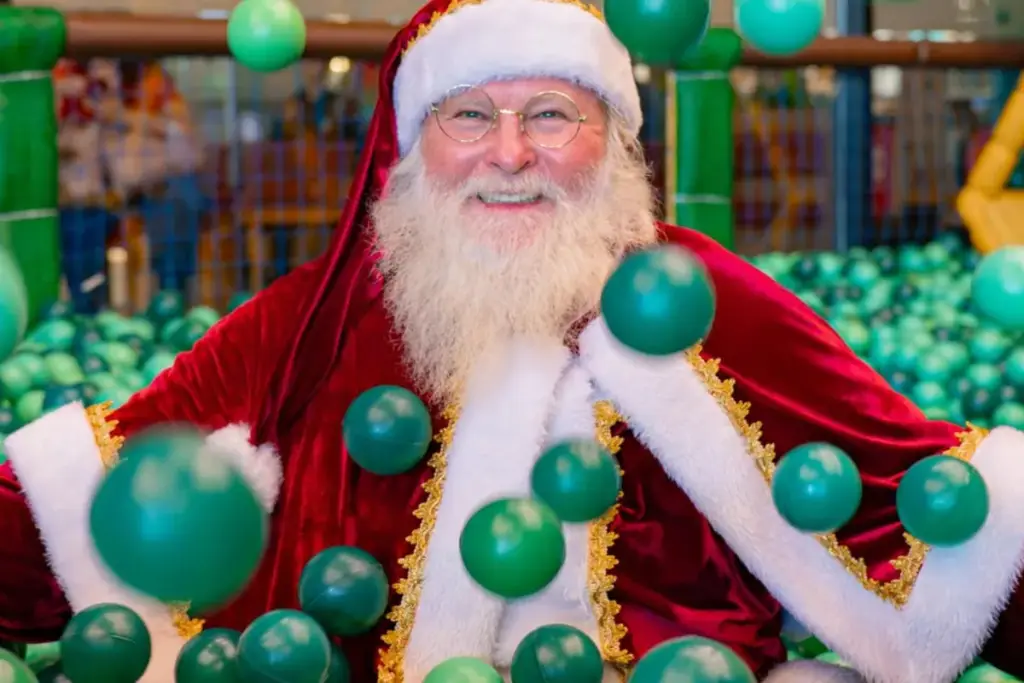 Papai Noel chega ao Buriti, em Aparecida de Goiânia, em 1º de novembro, antes dos demais shoppings da região metropolitana, ao Flamboyant no dia 5 e ao Passeio das Águas no dia 7