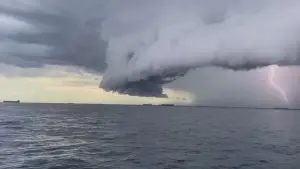 Previsão indica formação de um ciclone extratropical no fim de semana, com risco de chuva intensa em vários estados