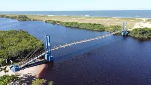 construção ponte rio Itapocu