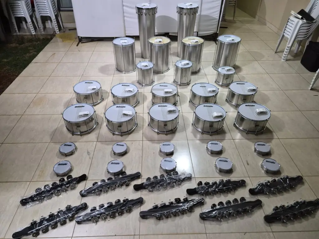 Bateria da Acadêmicos de São Jorge reúne músicos que participam da retomada do Carnaval de rua em Anápolis. (Foto: Arquivo pessoal/Mãe Carmem)