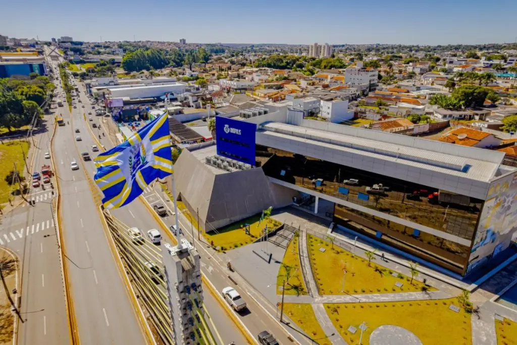 Anápolis é a maior cidade de médio porte do Centro-Oeste e se destaca entre as principais do Brasil, aponta IBGE