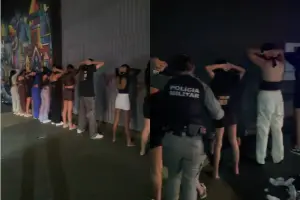 Mais de 20 adolescentes são encontrados em bar próximo a prostíbulo em Anápolis e consequências podem ser graves